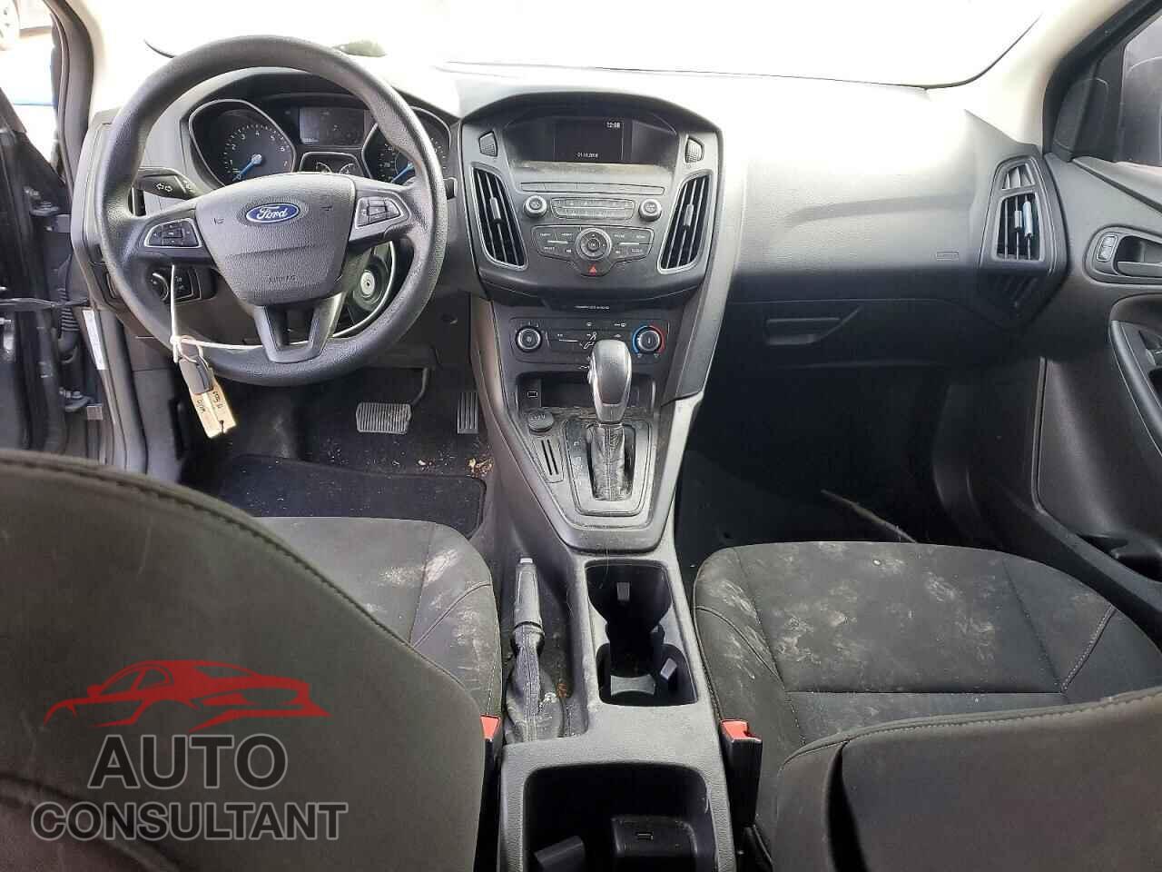 FORD FOCUS 2018 - 1FADP3E21JL259675