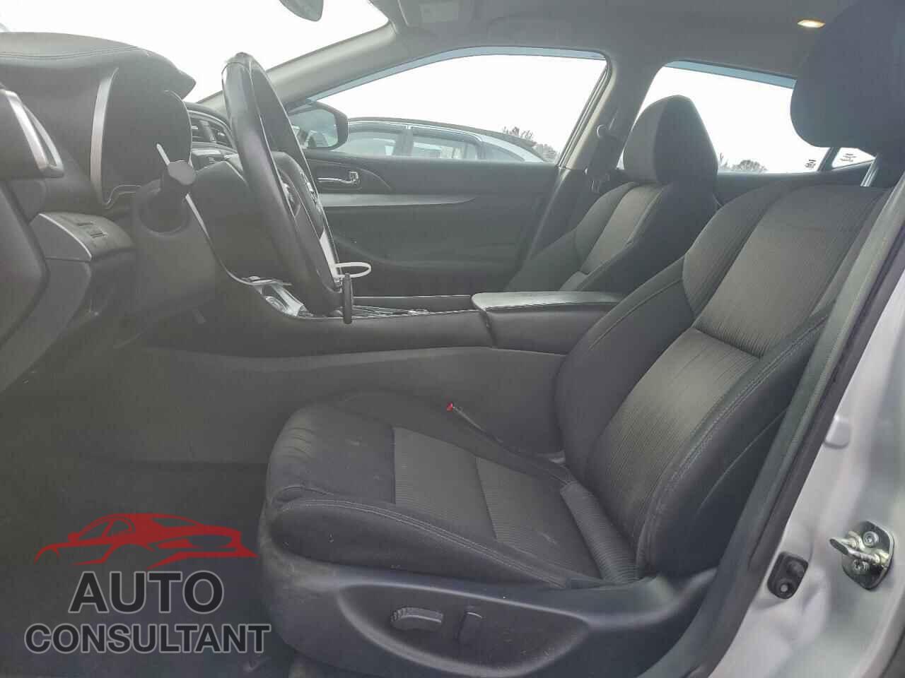 NISSAN MAXIMA 2017 - 1N4AA6AP1HC432144