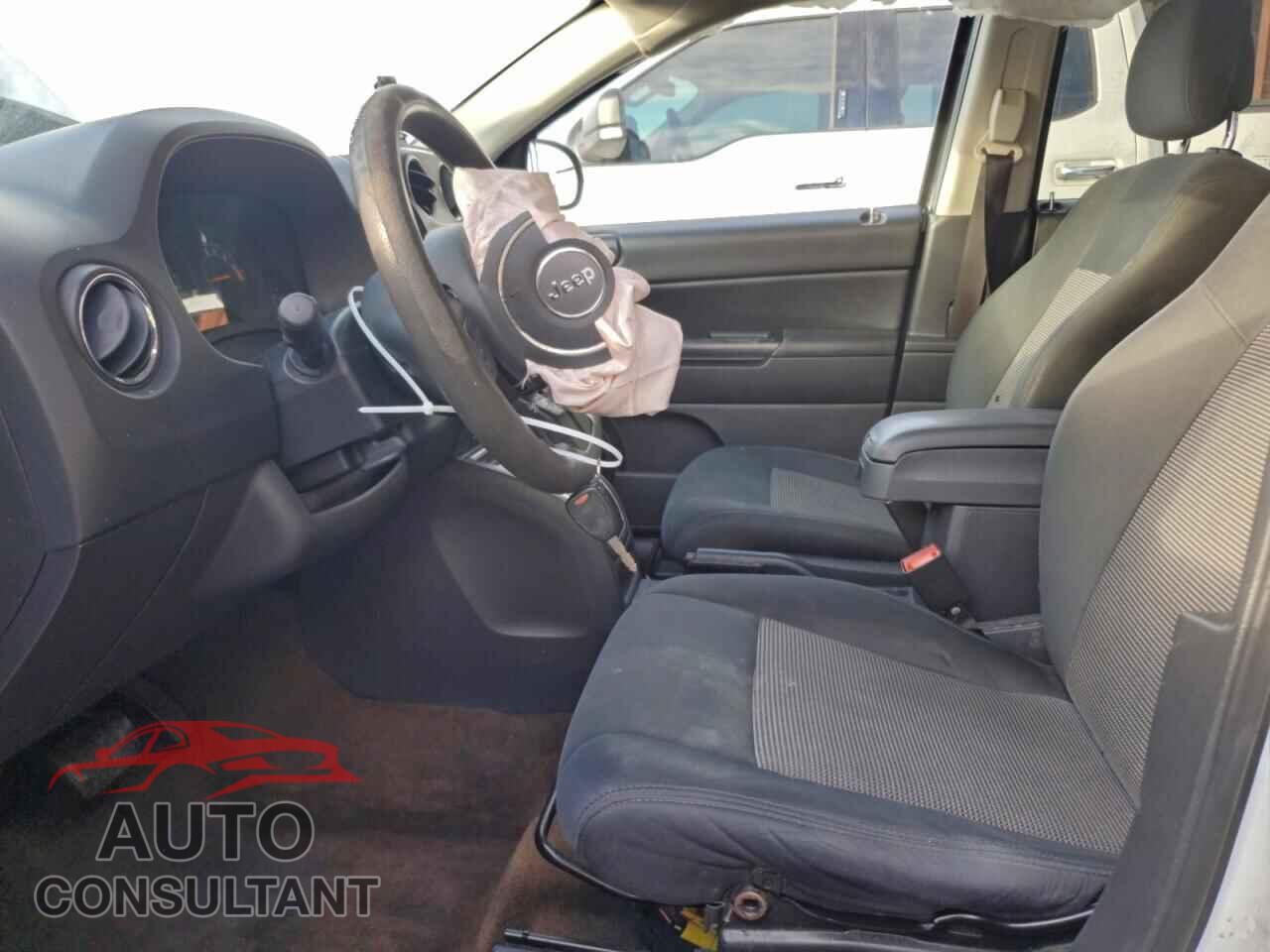 JEEP COMPASS 2014 - 1C4NJCBA0ED573197