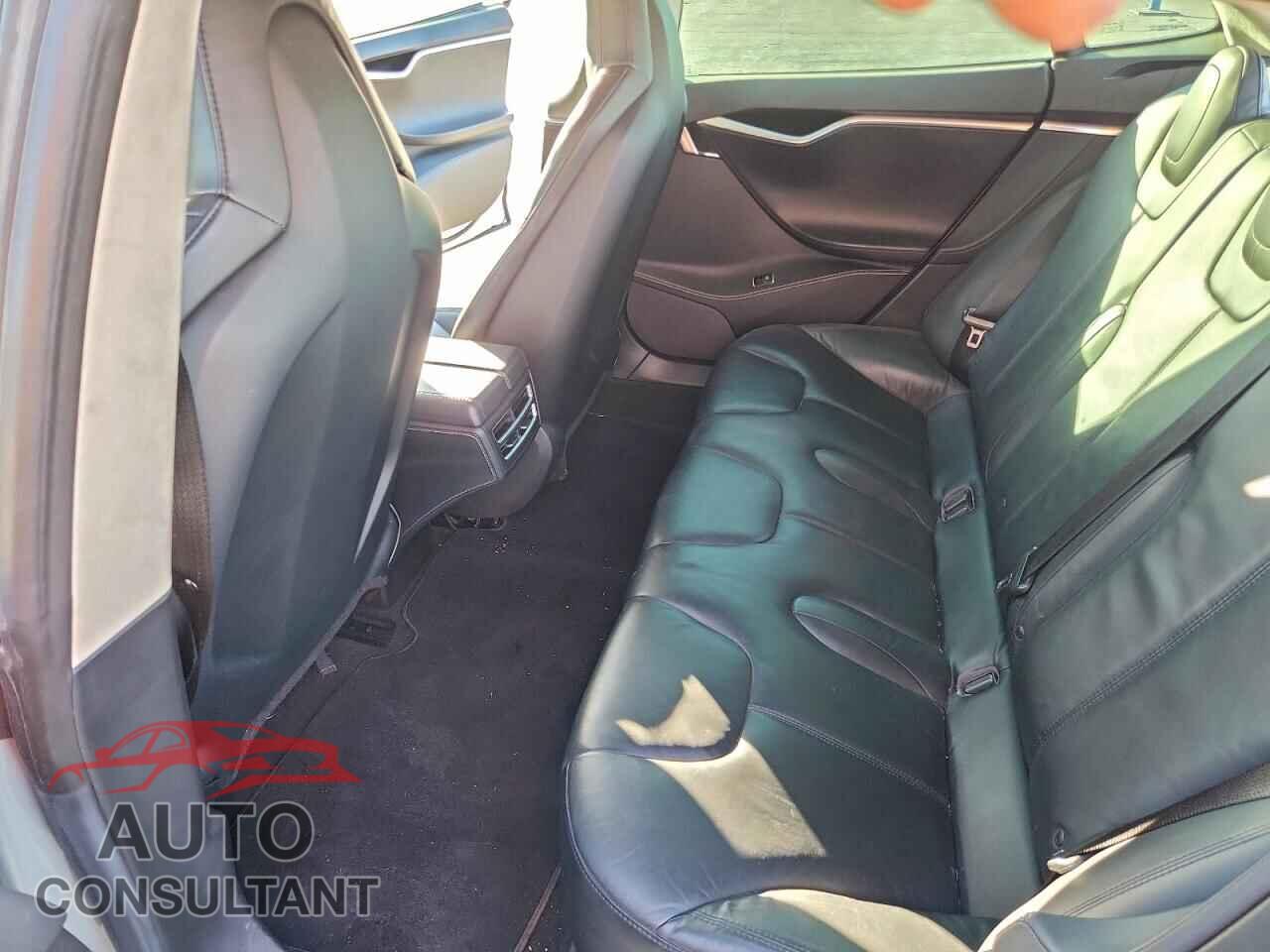 TESLA MODEL S 2013 - 5YJSA1CP4DFP26200
