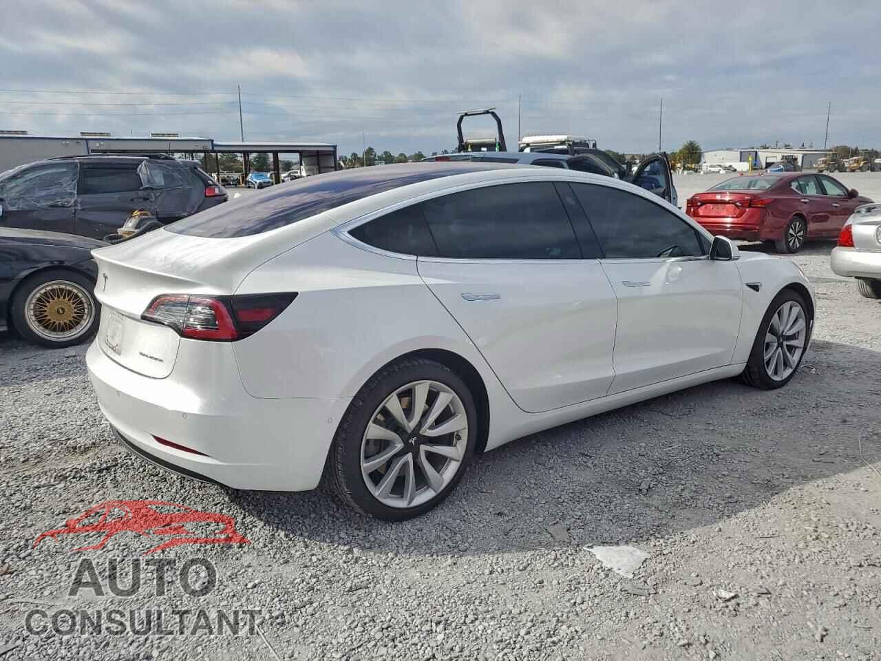 TESLA MODEL 3 2018 - 5YJ3E1EB7JF147997