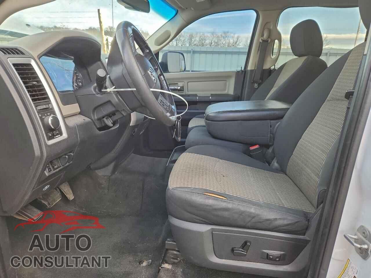 DODGE RAM 2500 2012 - 3C6UD5DLXCG228571