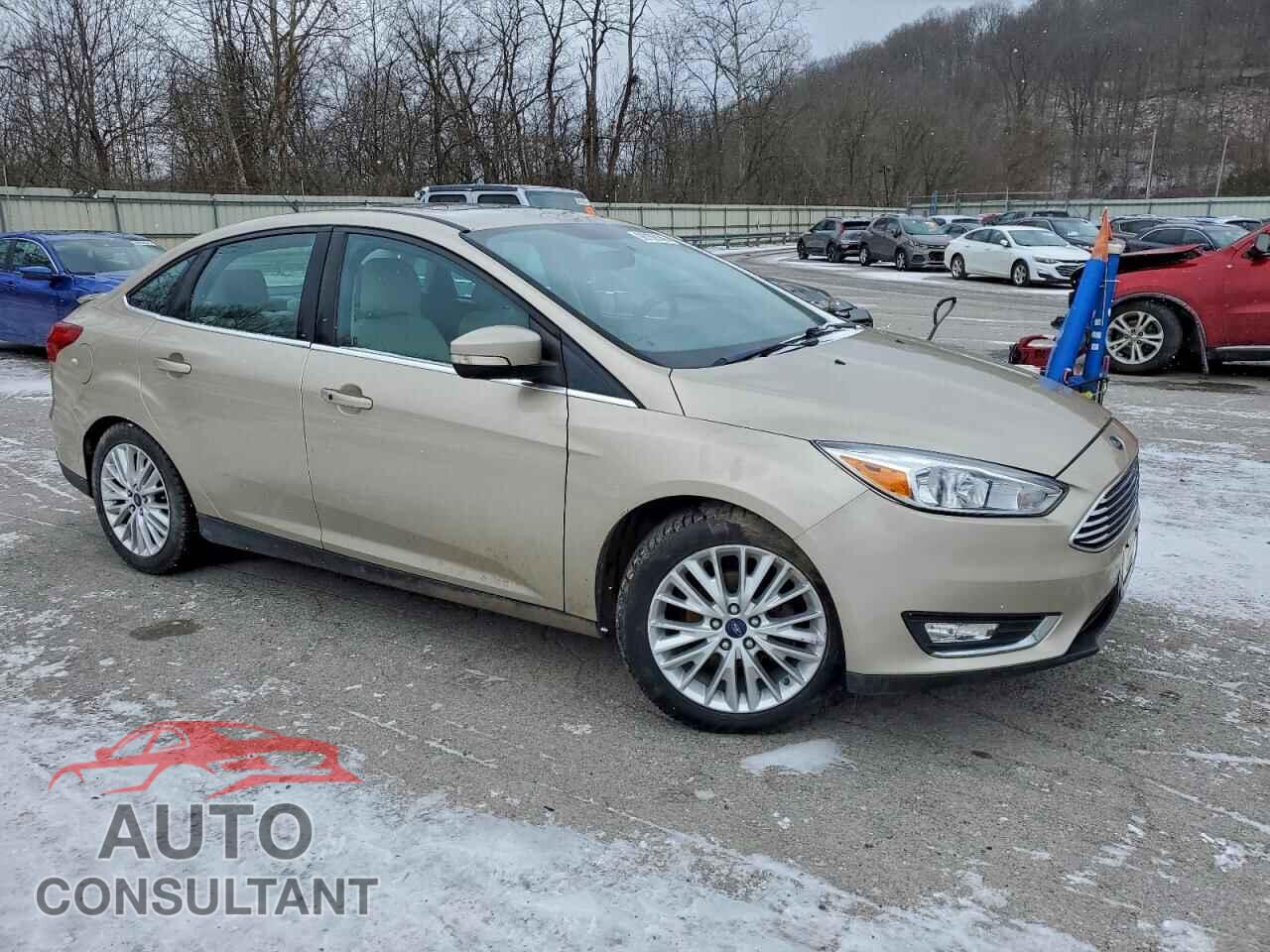 FORD FOCUS 2018 - 1FADP3J23JL323317