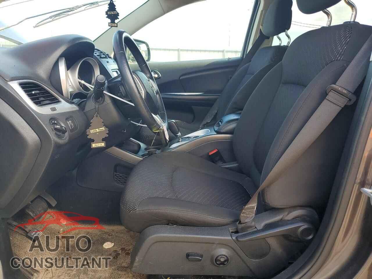 DODGE JOURNEY 2017 - 3C4PDCBB8HT695555