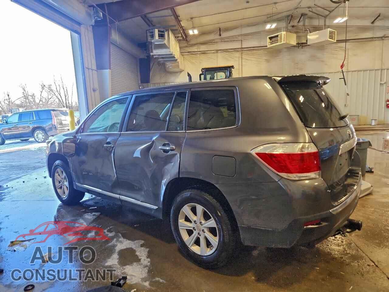 TOYOTA HIGHLANDER 2012 - 5TDBK3EH9CS117550