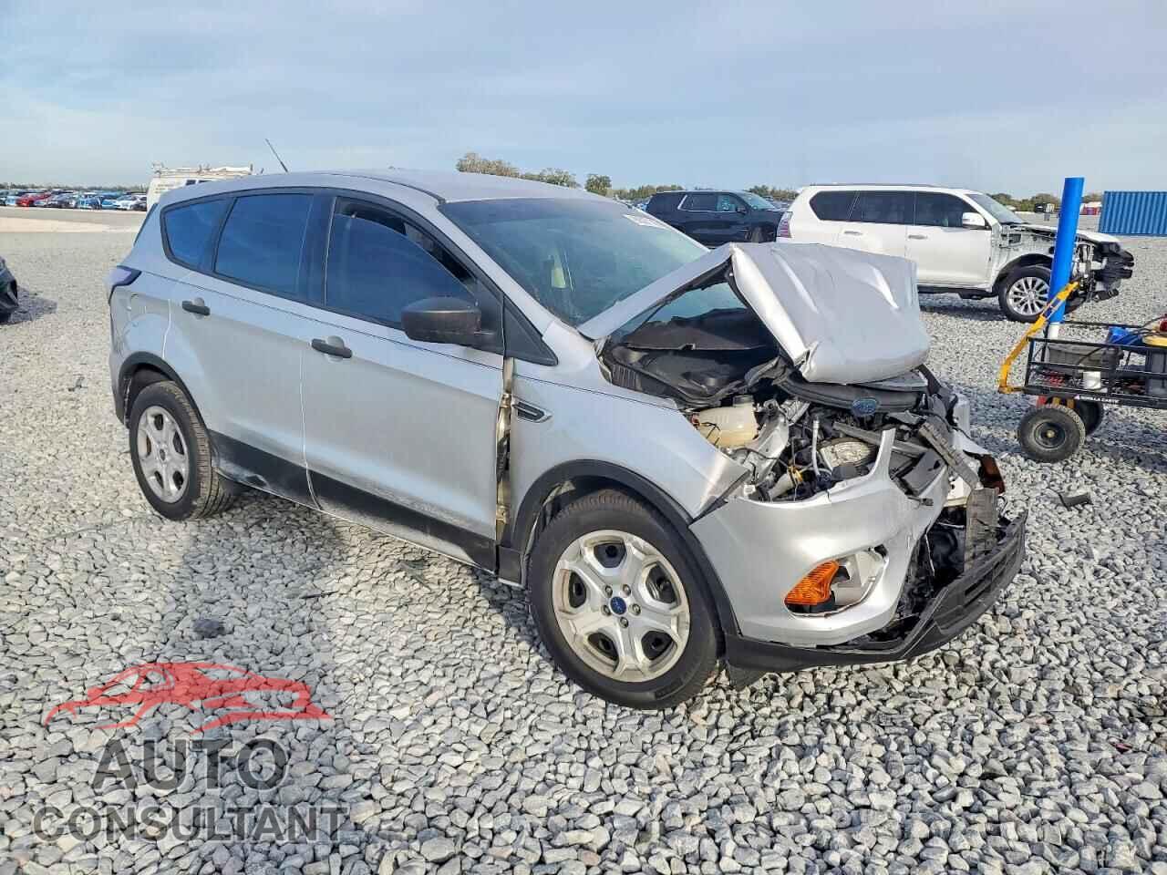 FORD ESCAPE 2017 - 1FMCU0F70HUA09934