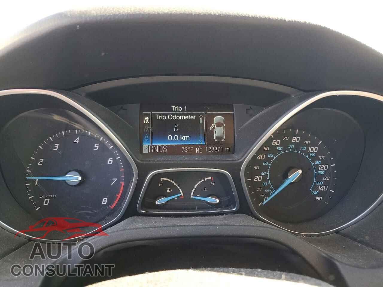 FORD FOCUS 2012 - 1FAHP3M29CL155523