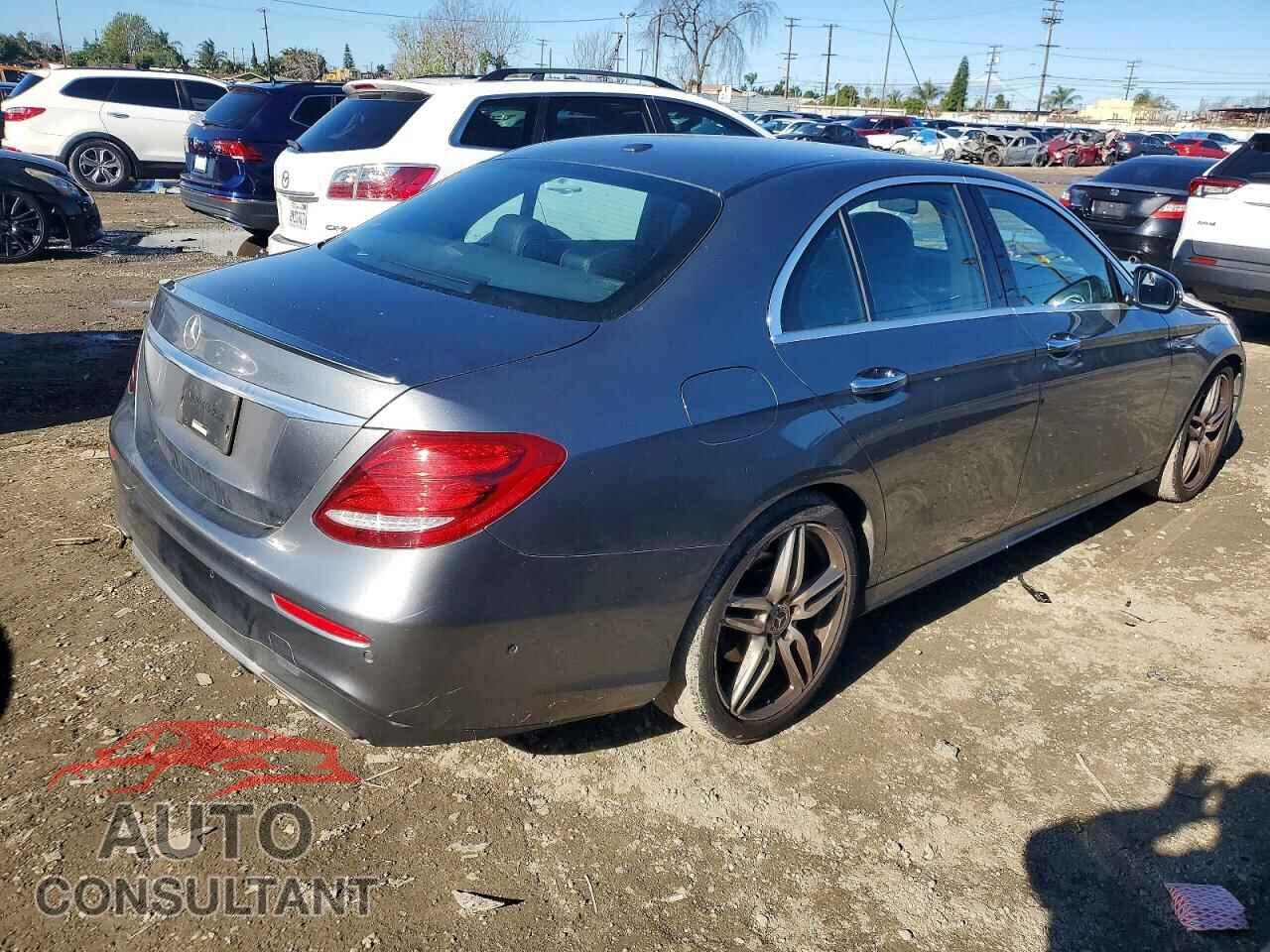 MERCEDES-BENZ E-CLASS 2018 - WDDZF4JB5JA335625