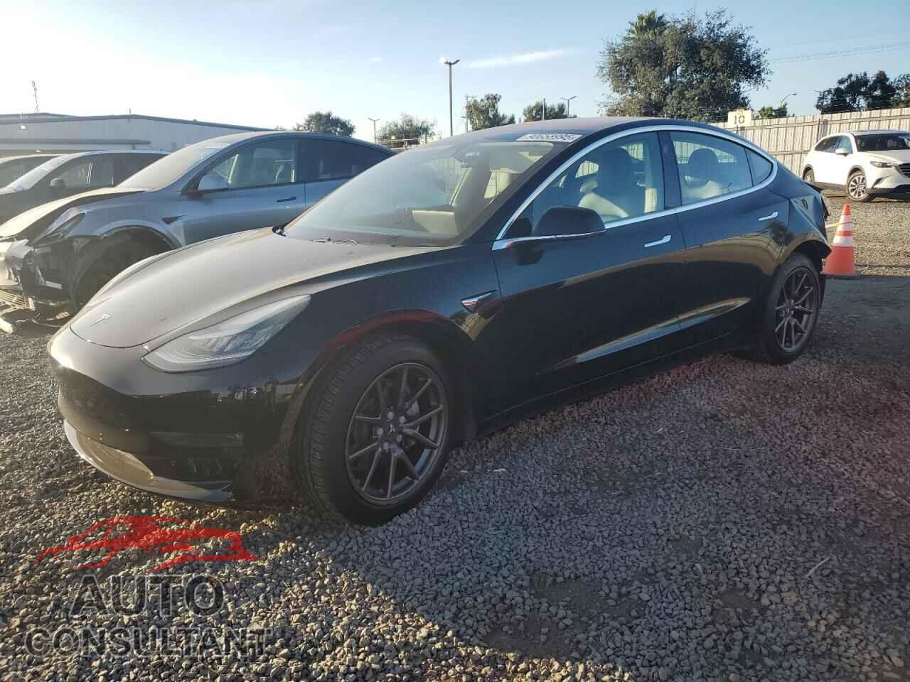 TESLA MODEL 3 2018 - 5YJ3E1EA7JF095651