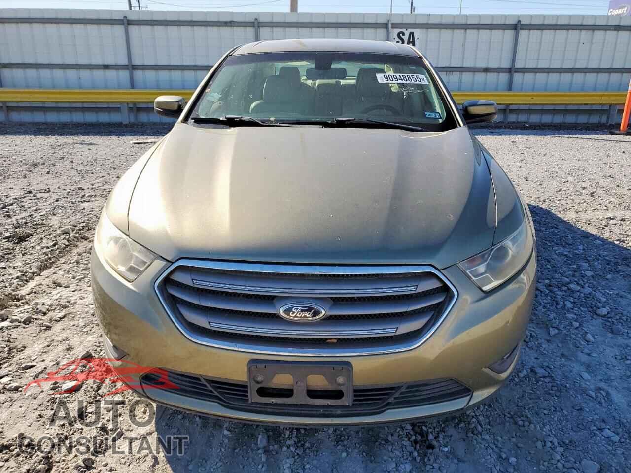 FORD TAURUS 2013 - 1FAHP2E81DG184053
