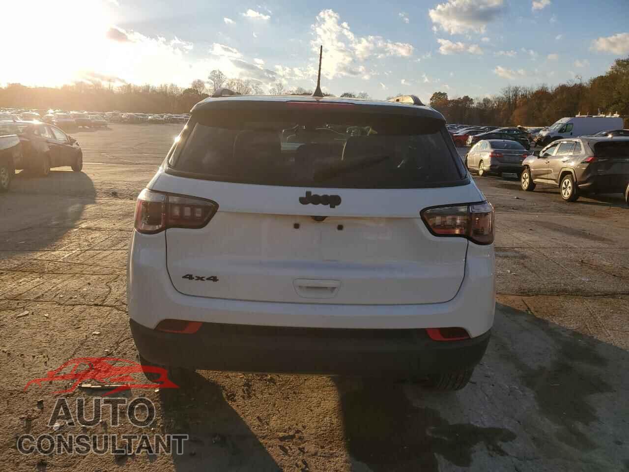JEEP COMPASS 2020 - 3C4NJDBB4LT164884