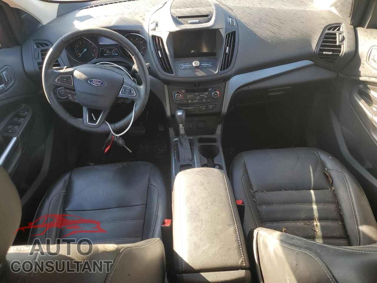 FORD ESCAPE 2017 - 1FMCU0G99HUB95960