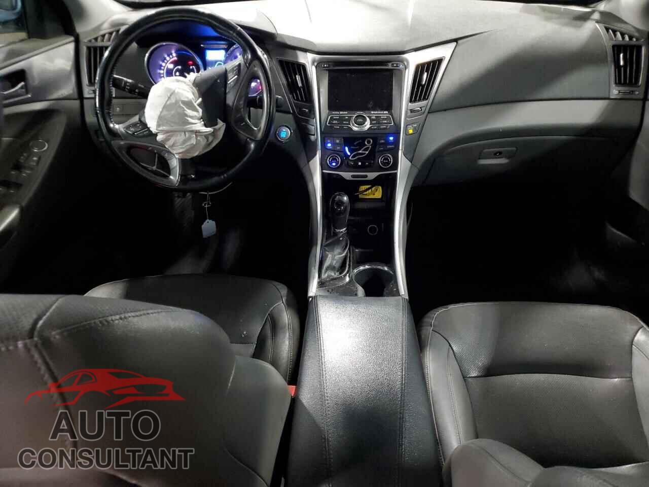 HYUNDAI SONATA 2014 - KMHEC4A43EA106865
