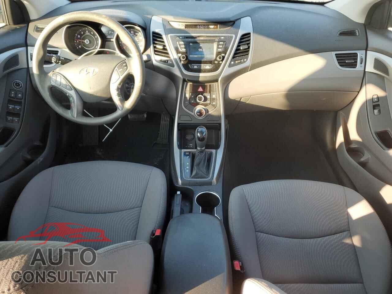 HYUNDAI ELANTRA 2015 - 5NPDH4AE2FH628357