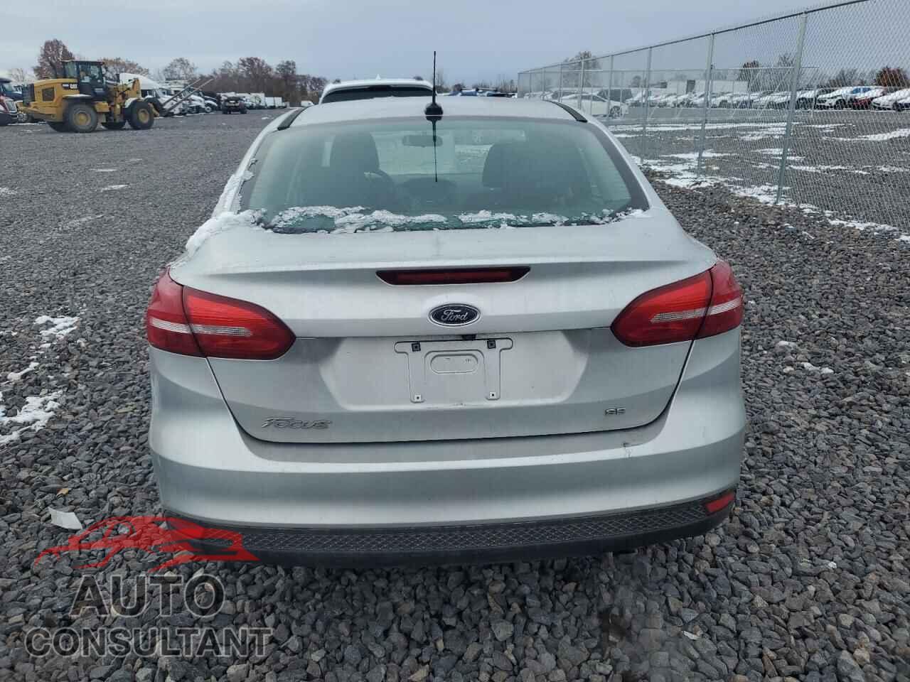 FORD FOCUS 2017 - 1FADP3F22HL308908