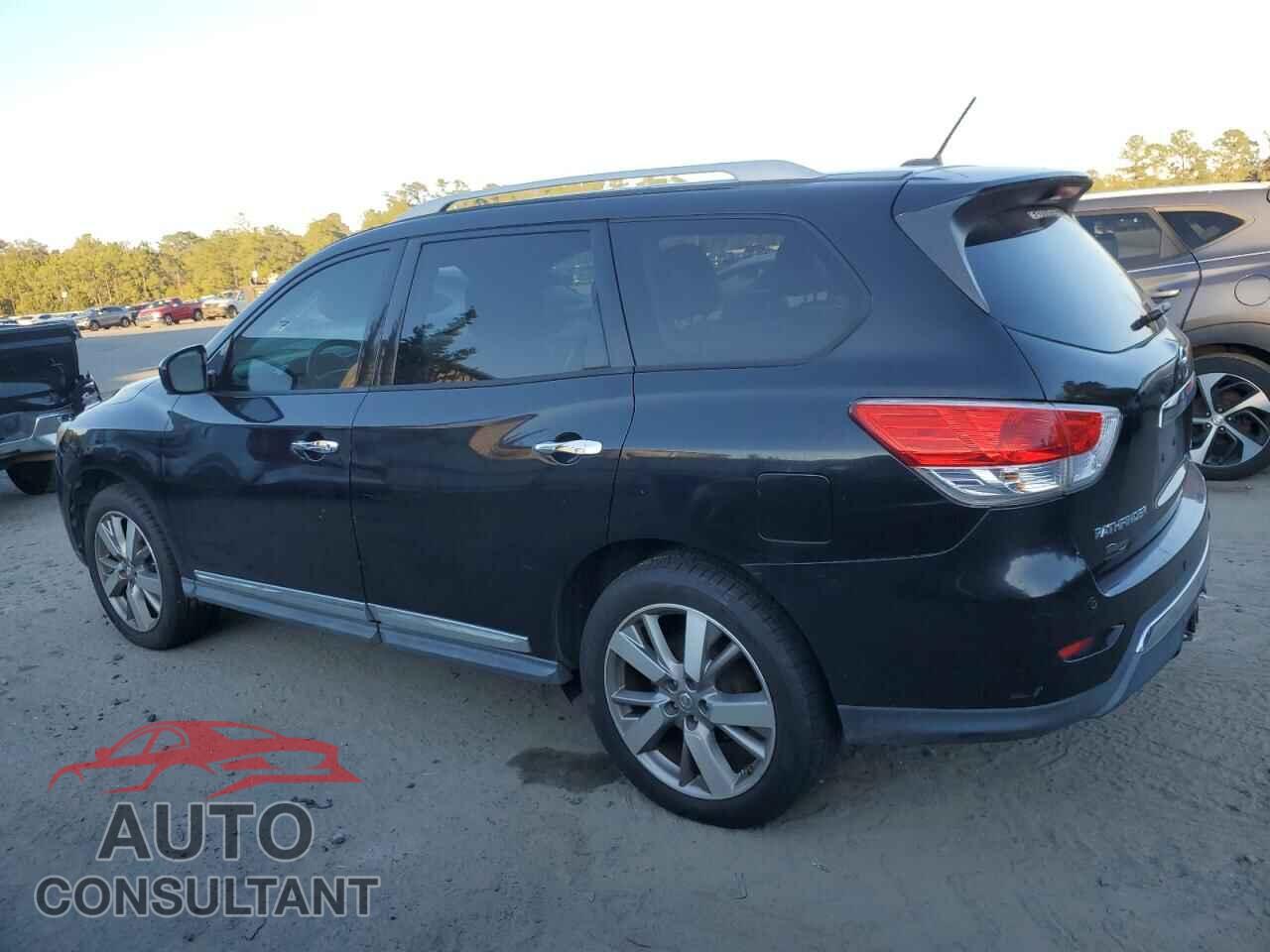 NISSAN PATHFINDER 2013 - 5N1AR2MN9DC685319