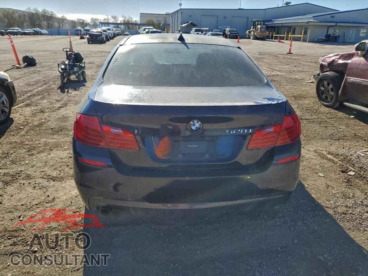 BMW 5 SERIES 2015 - WBA5A5C59FD520476