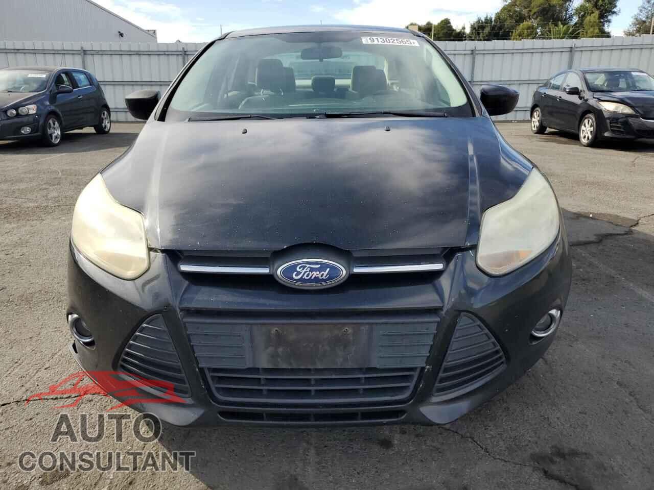 FORD FOCUS 2012 - 1FAHP3F22CL120402