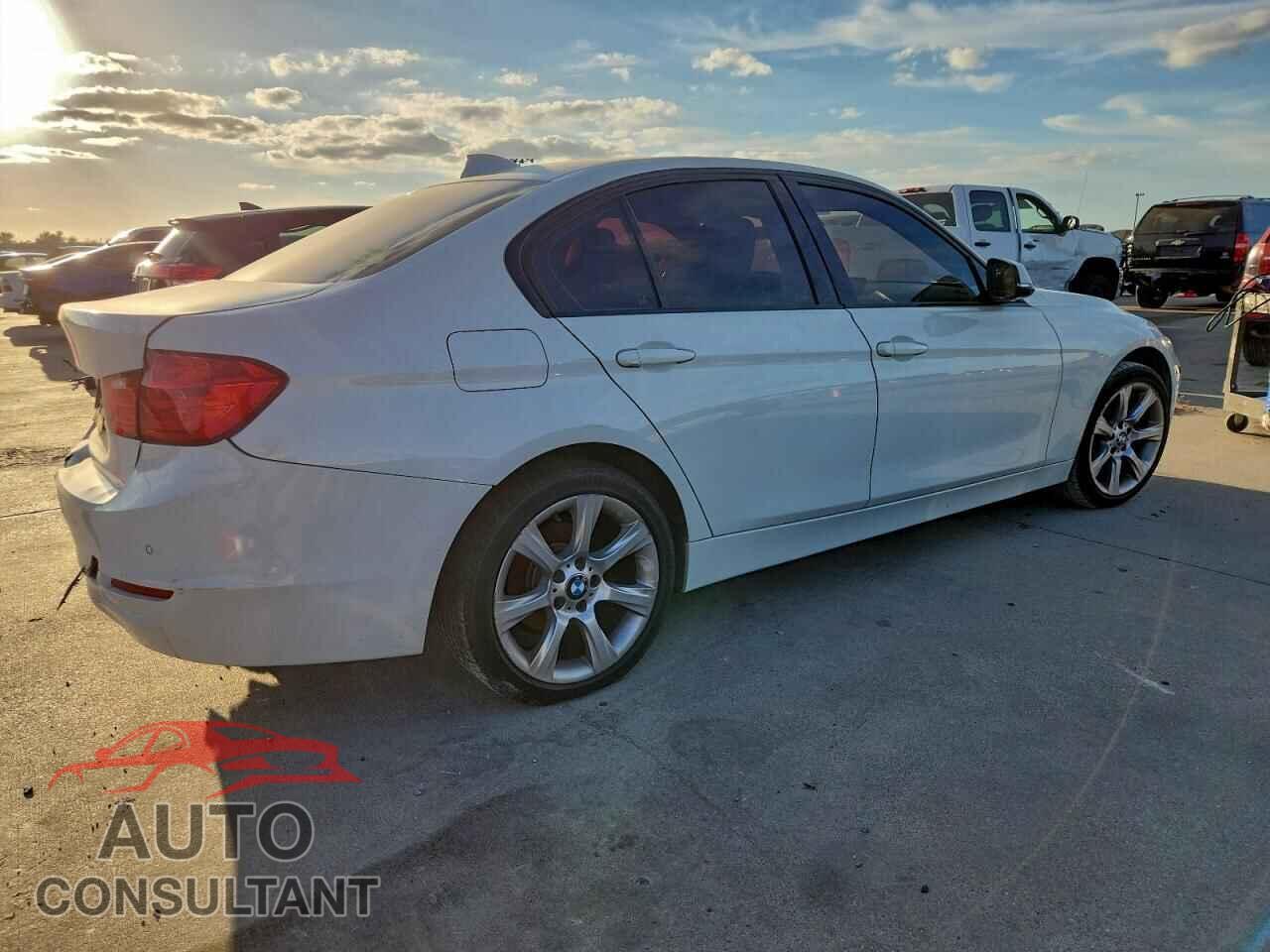 BMW 3 SERIES 2015 - WBA3B1G52FNT64394