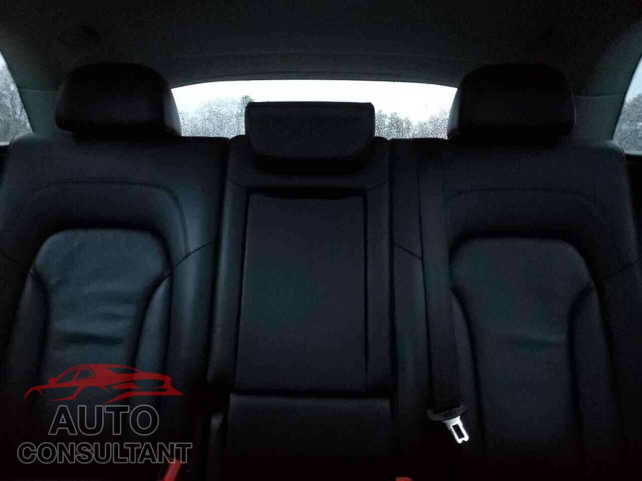 AUDI Q5 2013 - WA1LFAFP8DA006144