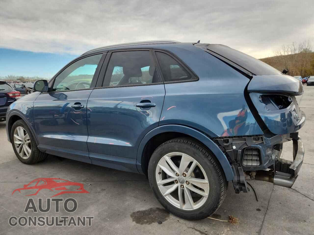 AUDI Q3 2018 - WA1ECCFS9JR014669