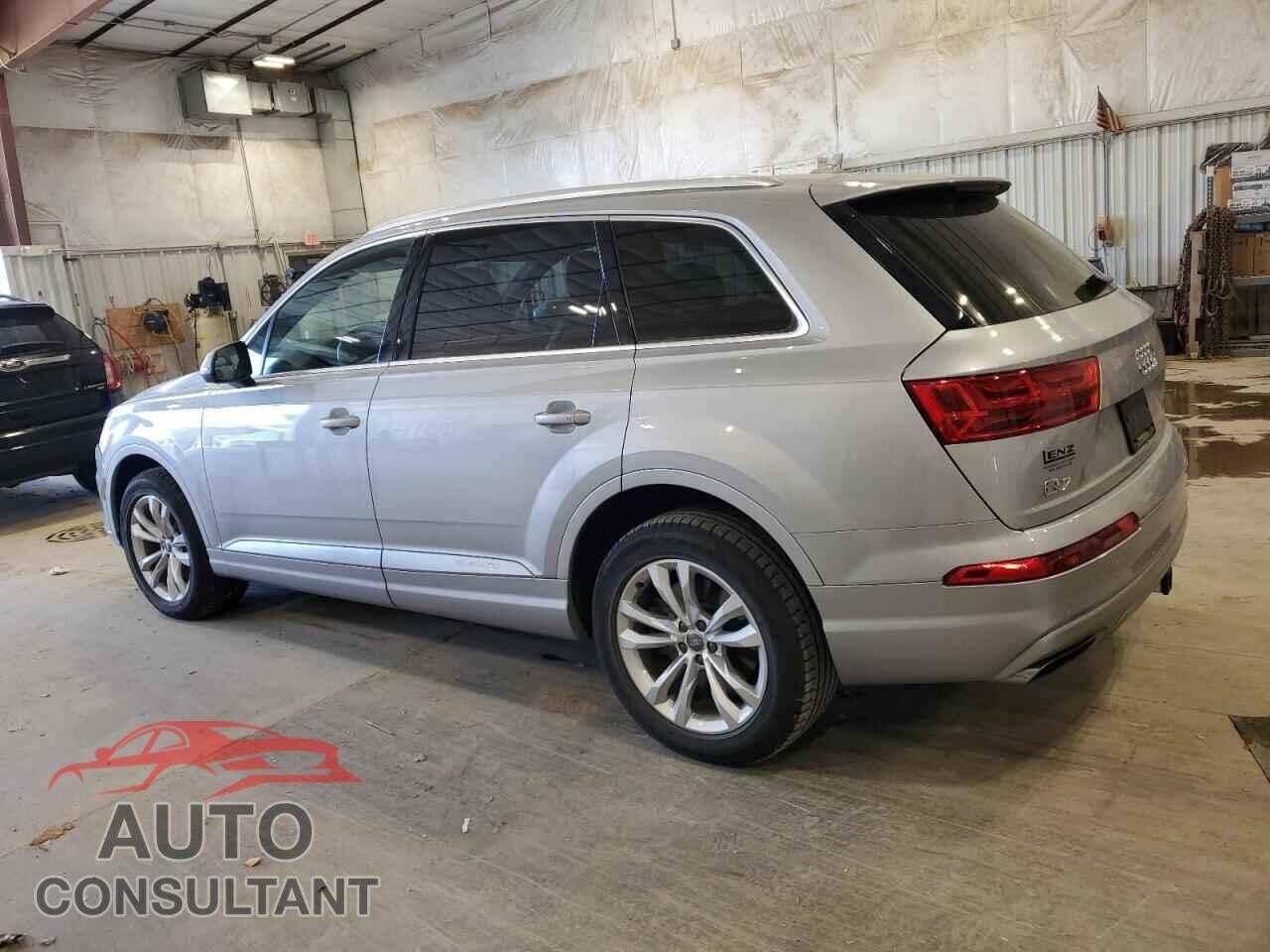 AUDI Q7 2018 - WA1AAAF77JD049650