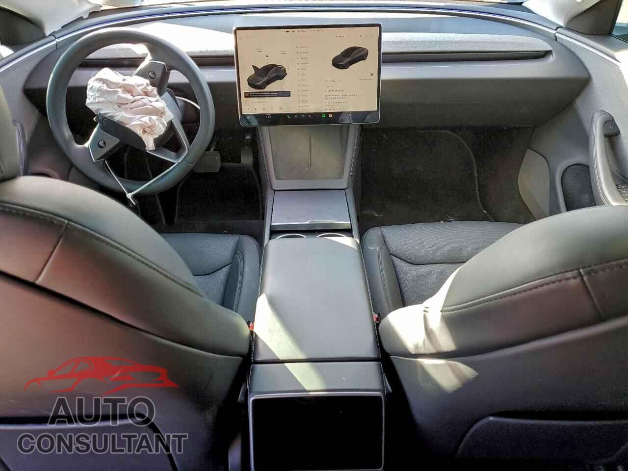 TESLA MODEL 3 2024 - 5YJ3E1EA0RF726316