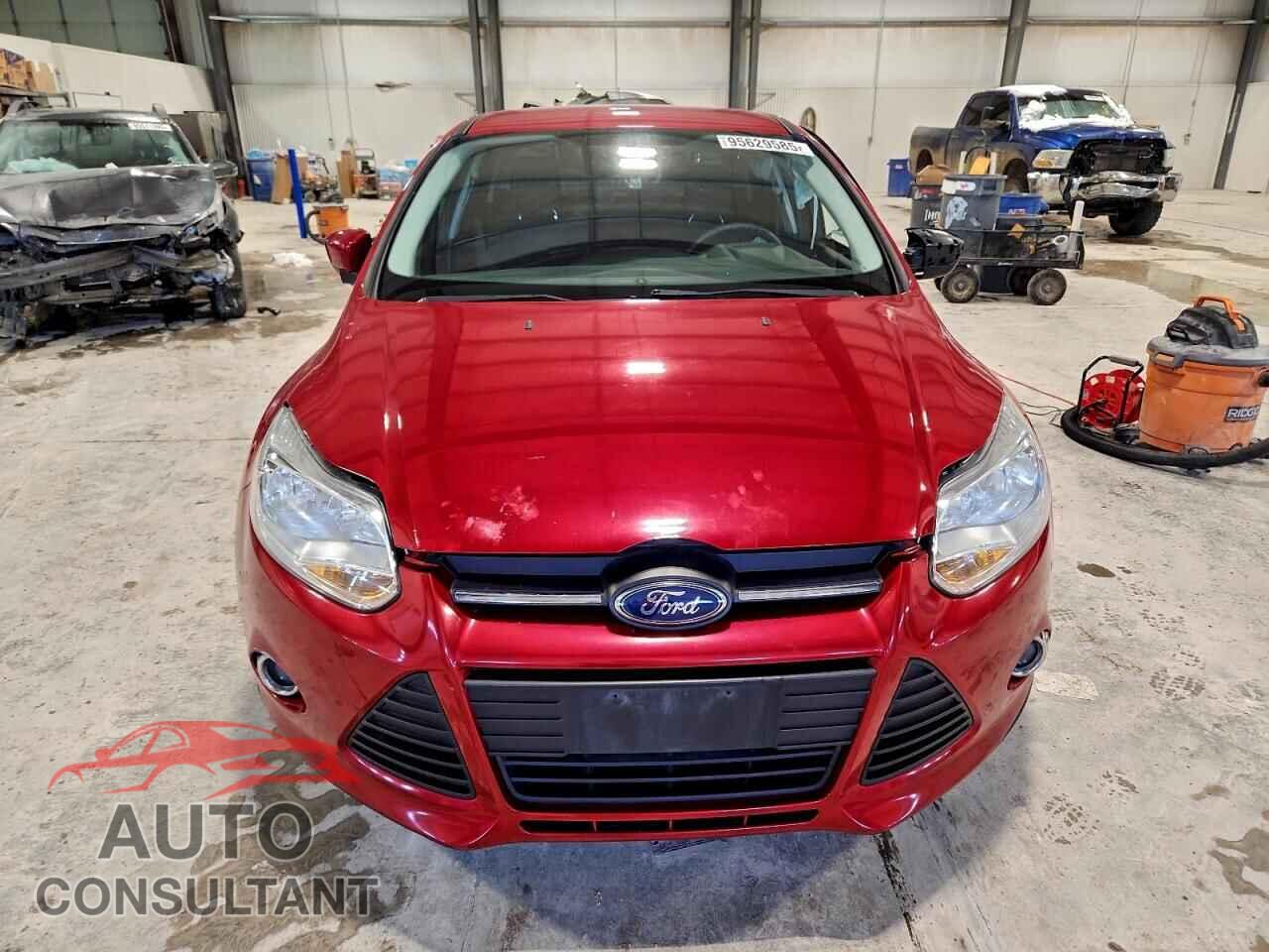 FORD FOCUS 2012 - 1FAHP3F21CL284630