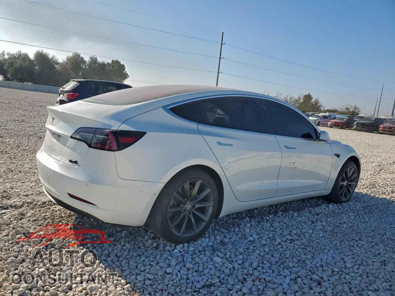 TESLA MODEL 3 2018 - 5YJ3E1EA1JF031265