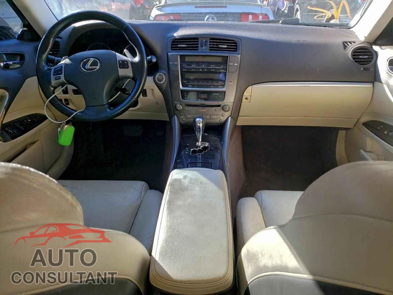 LEXUS IS 2012 - JTHBF5C2XC2102351