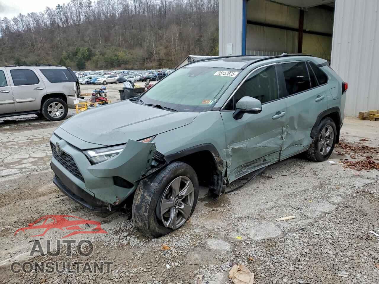 TOYOTA RAV4 2023 - JTMP1RFV9PD097768