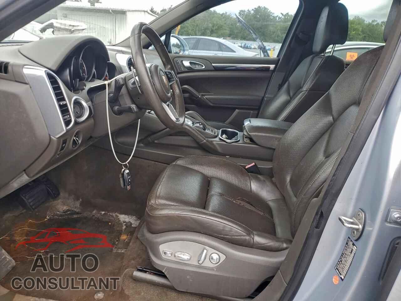 PORSCHE CAYENNE 2017 - WP1AA2A26HKA85633