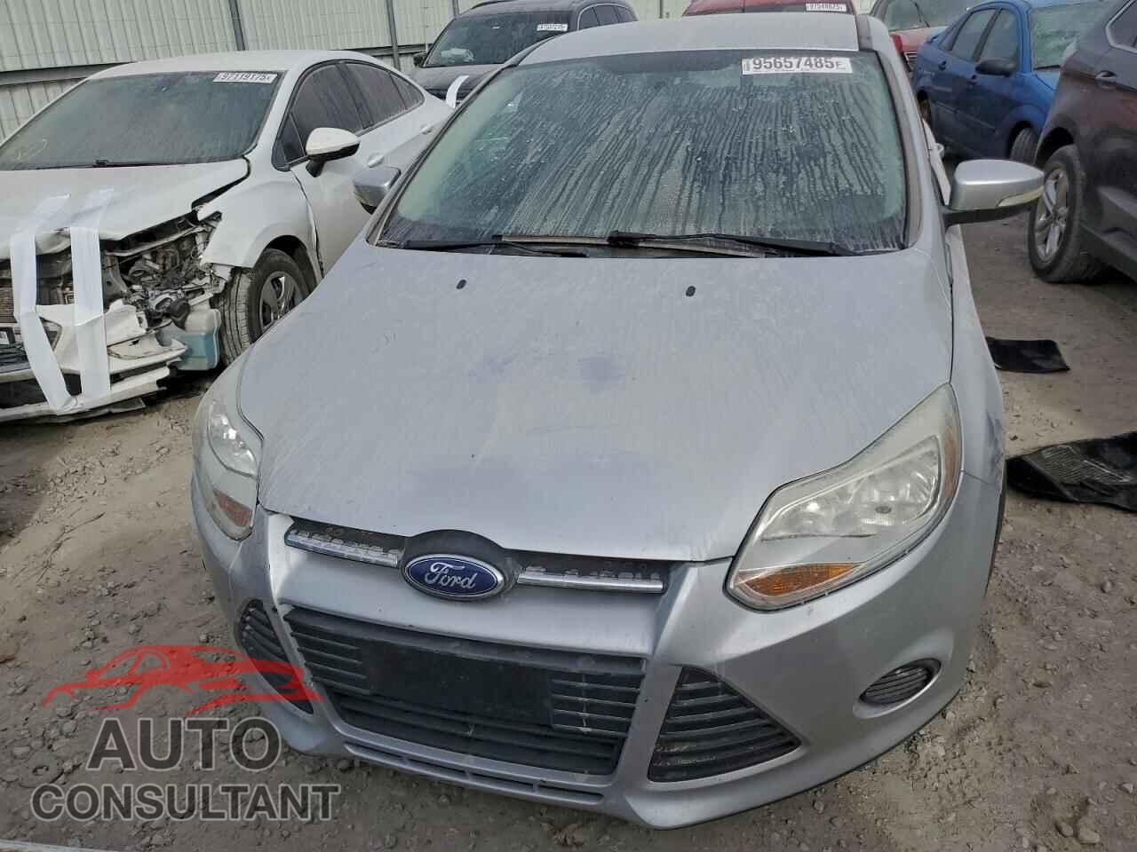 FORD FOCUS 2014 - 1FADP3F2XEL448846