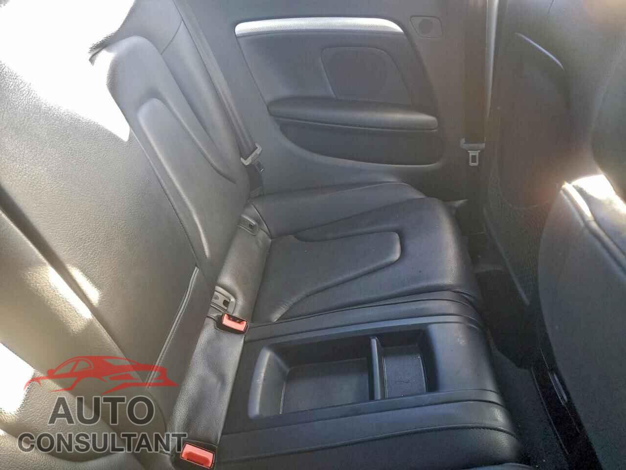 AUDI A5 2012 - WAULFAFRXCA015060