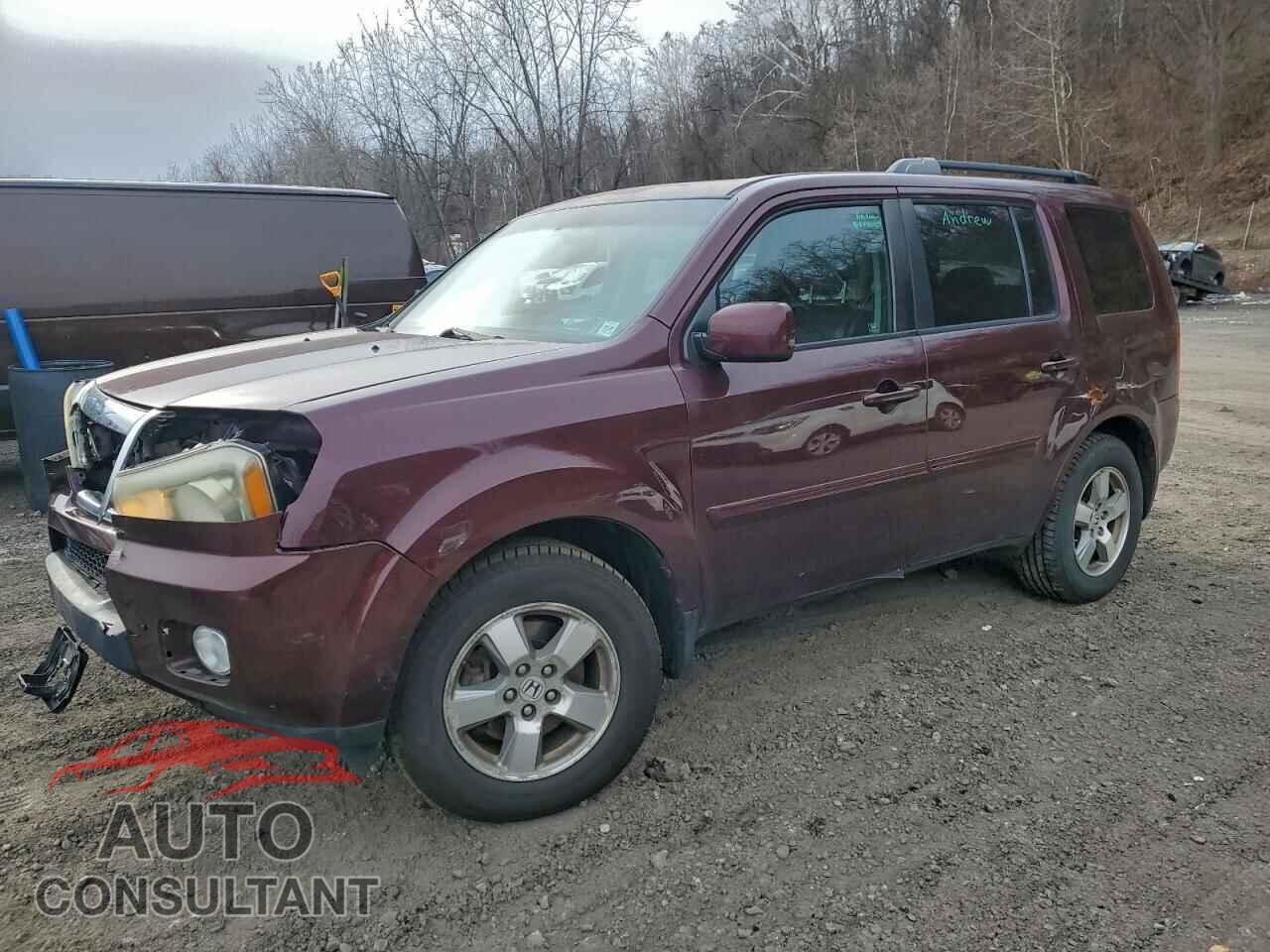 HONDA PILOT 2011 - 5FNYF4H55BB018748