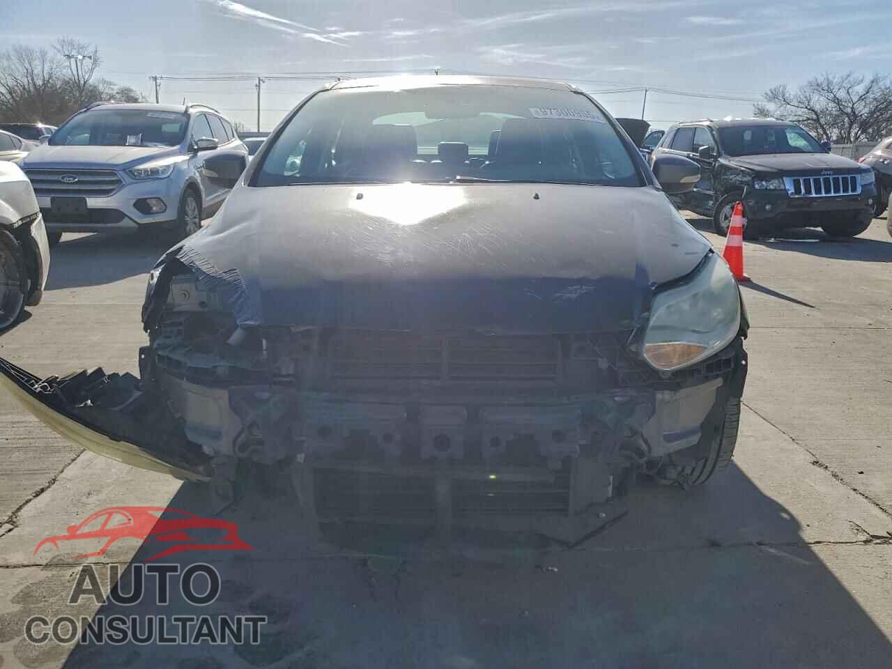 FORD FOCUS 2014 - 1FADP3F29EL130510