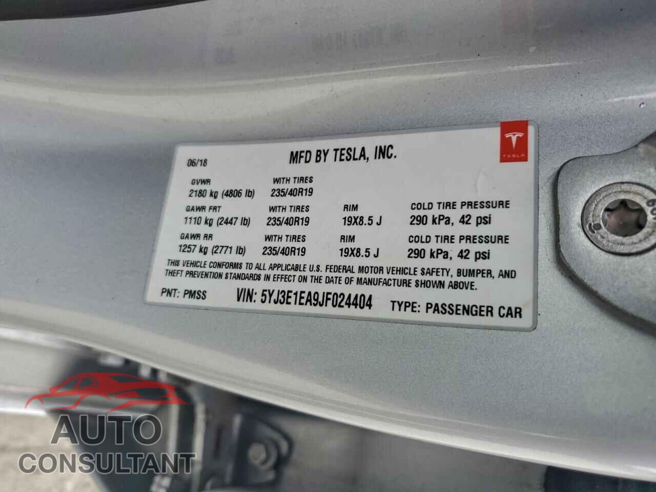 TESLA MODEL 3 2018 - 5YJ3E1EA9JF024404