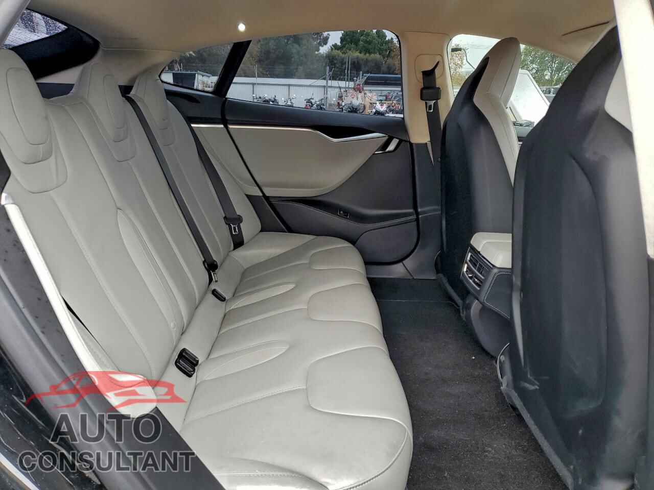 TESLA MODEL S 2014 - 5YJSA1H13EFP36142