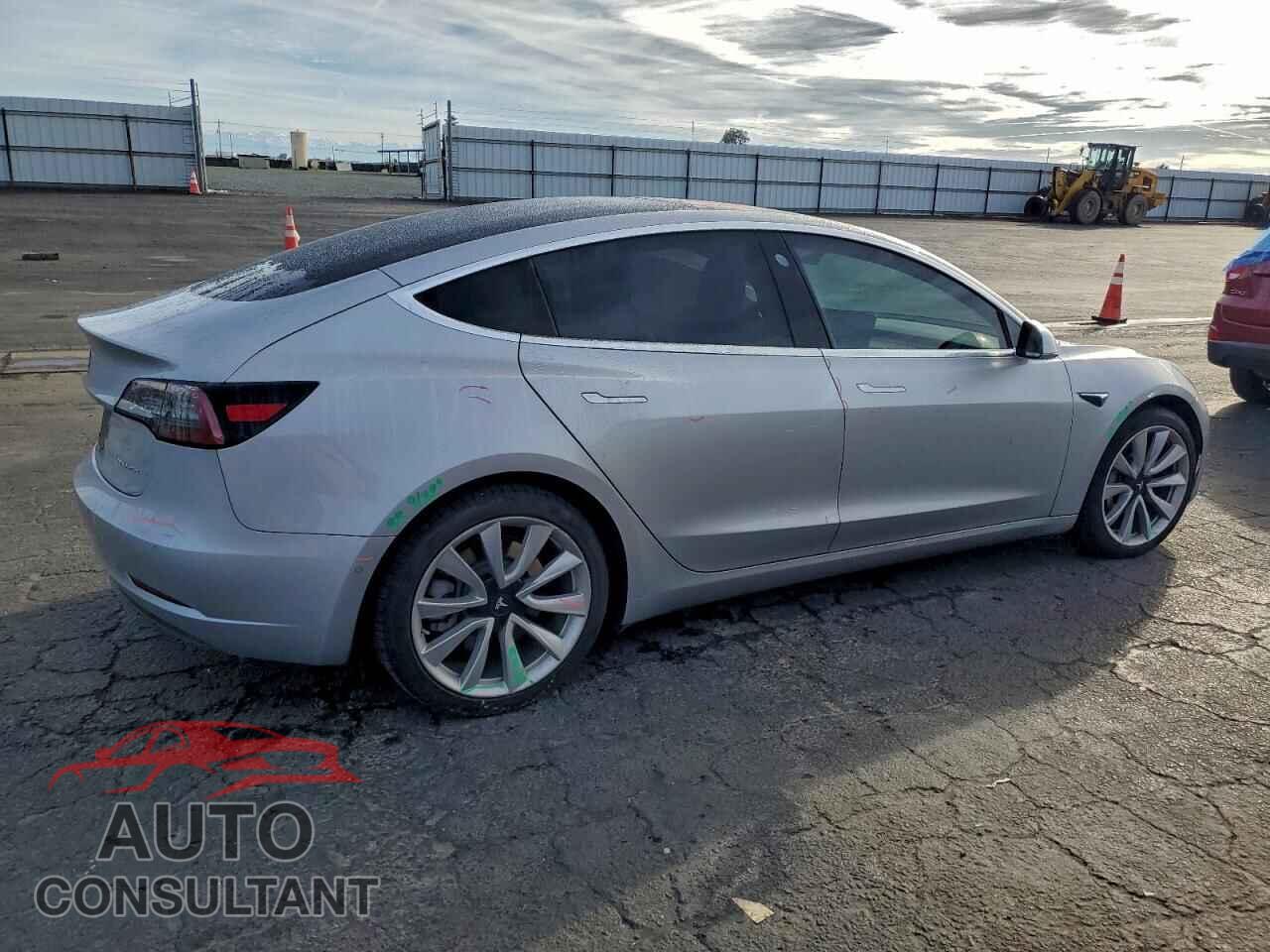 TESLA MODEL 3 2018 - 5YJ3E1EB6JF069356