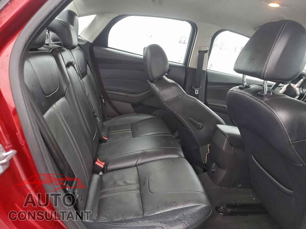 FORD FOCUS 2014 - 1FADP3F26EL415617