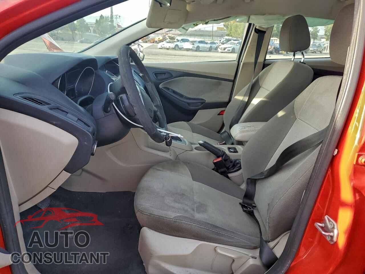 FORD FOCUS 2012 - 1FAHP3K2XCL268013