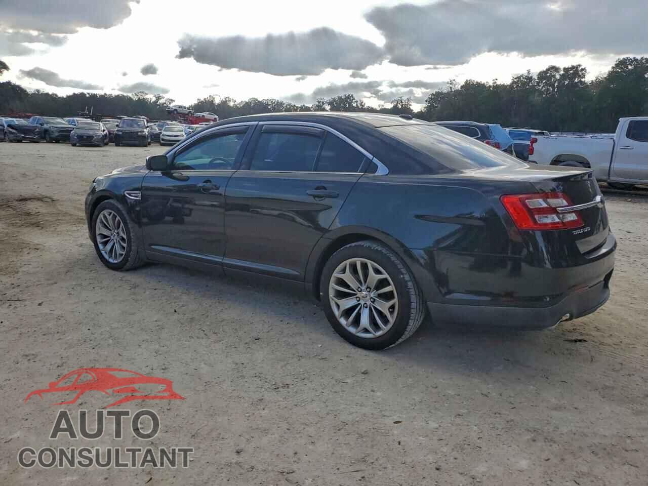 FORD TAURUS 2013 - 1FAHP2F82DG121820