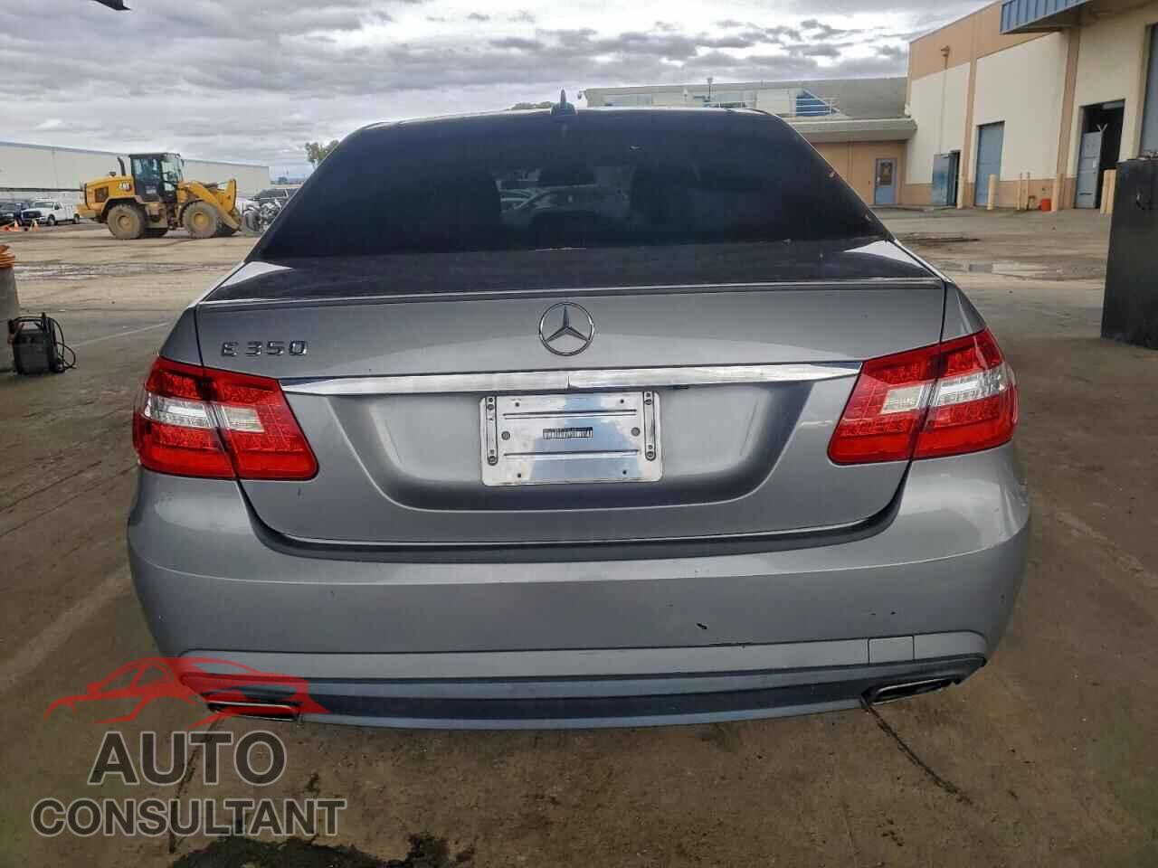 MERCEDES-BENZ E-CLASS 2012 - WDDHF5KB3CA544106
