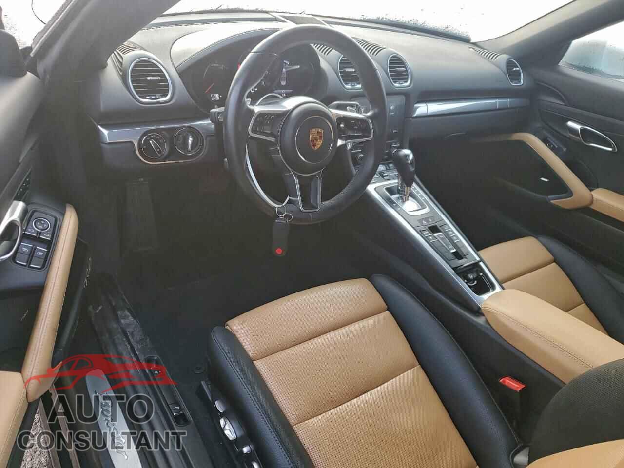 PORSCHE BOXSTER 2019 - WP0CA2A82KS210214