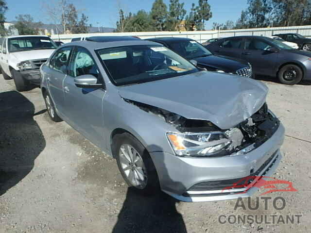 VOLKSWAGEN JETTA 2015 - 3VWD17AJ8FM225249