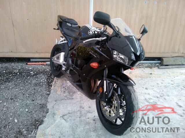 HONDA CBR CYCLE 2015 - JH2PC4004FK800480