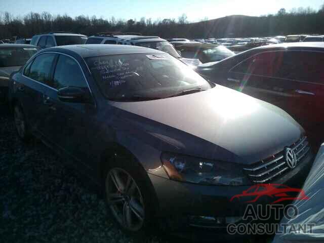 VOLKSWAGEN PASSAT 2015 - 1VWCS7A34FC074437