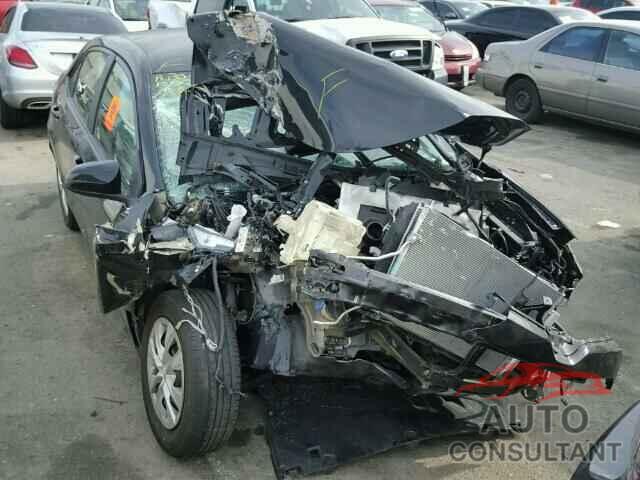 TOYOTA COROLLA 2015 - 5YFBURHE6FP205077