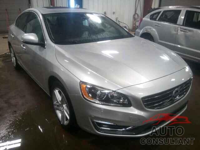 VOLVO S60 2015 - YV140MFM2F1336071