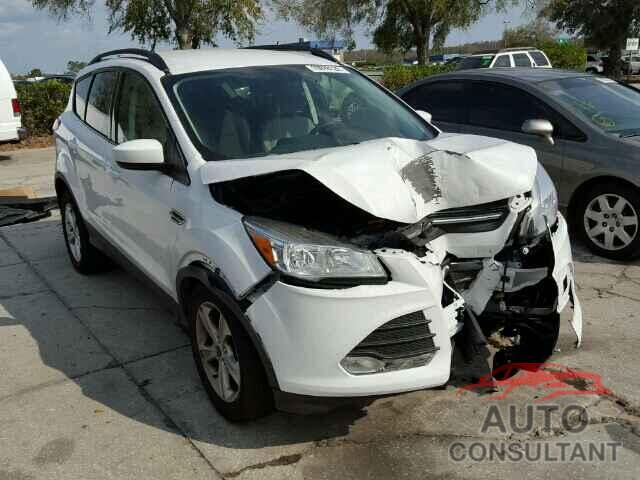 FORD ESCAPE 2015 - 1FMCU0G9XFUC01438